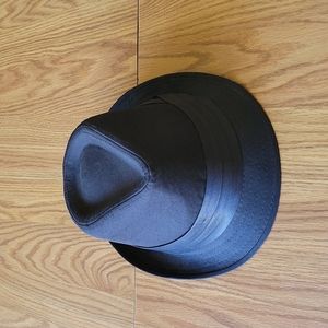 Kenny k.hats color black size LARGE